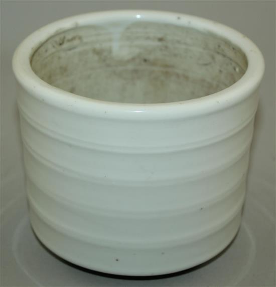 A Chinese white glazed porcelain censer, 19th century, 10.5cm